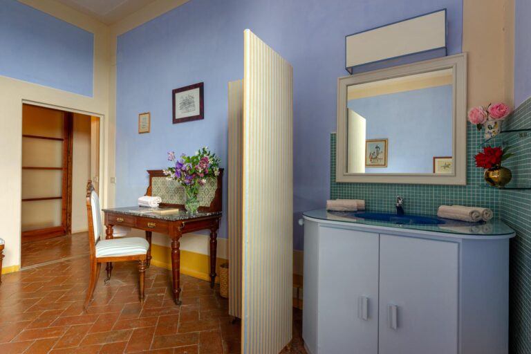 Room Cielo - Villa di Tizzano Luxury Holidays in Tuscany