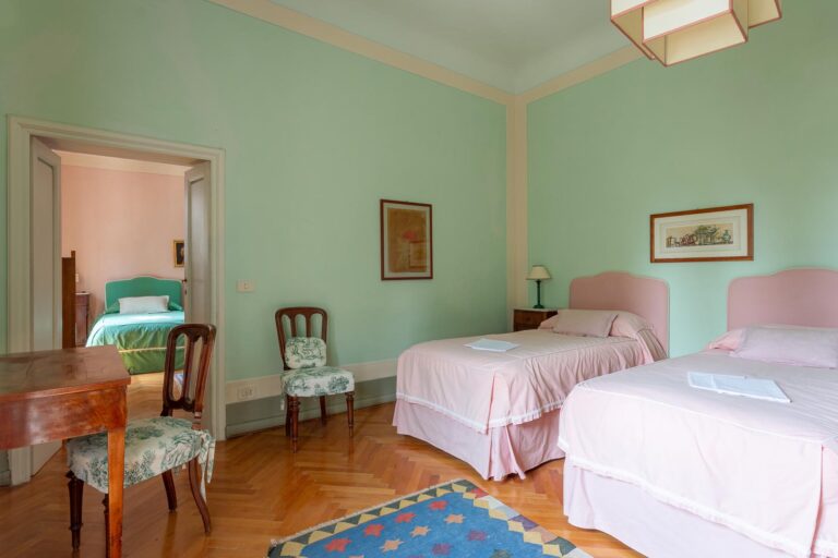 Room Rosa - Villa di Tizzano Luxury Holidays in Tuscany