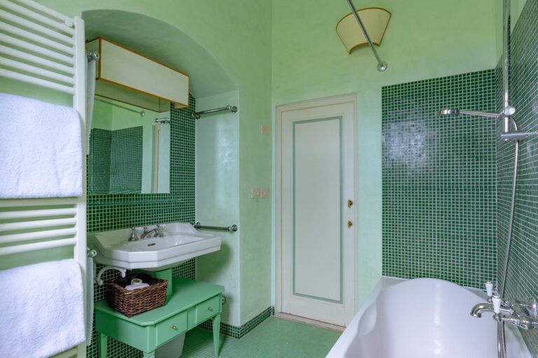 Room Verde - Villa di Tizzano Luxury Holidays in Tuscany