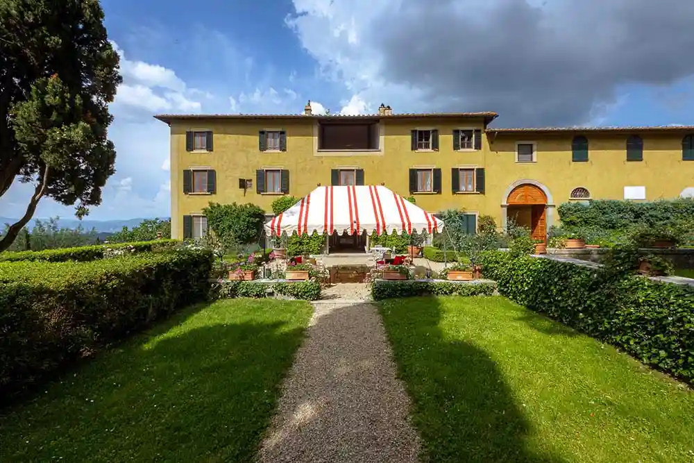 Villa di Tizzano Luxury Holidays in Tuscany. Rent a historical Villa
